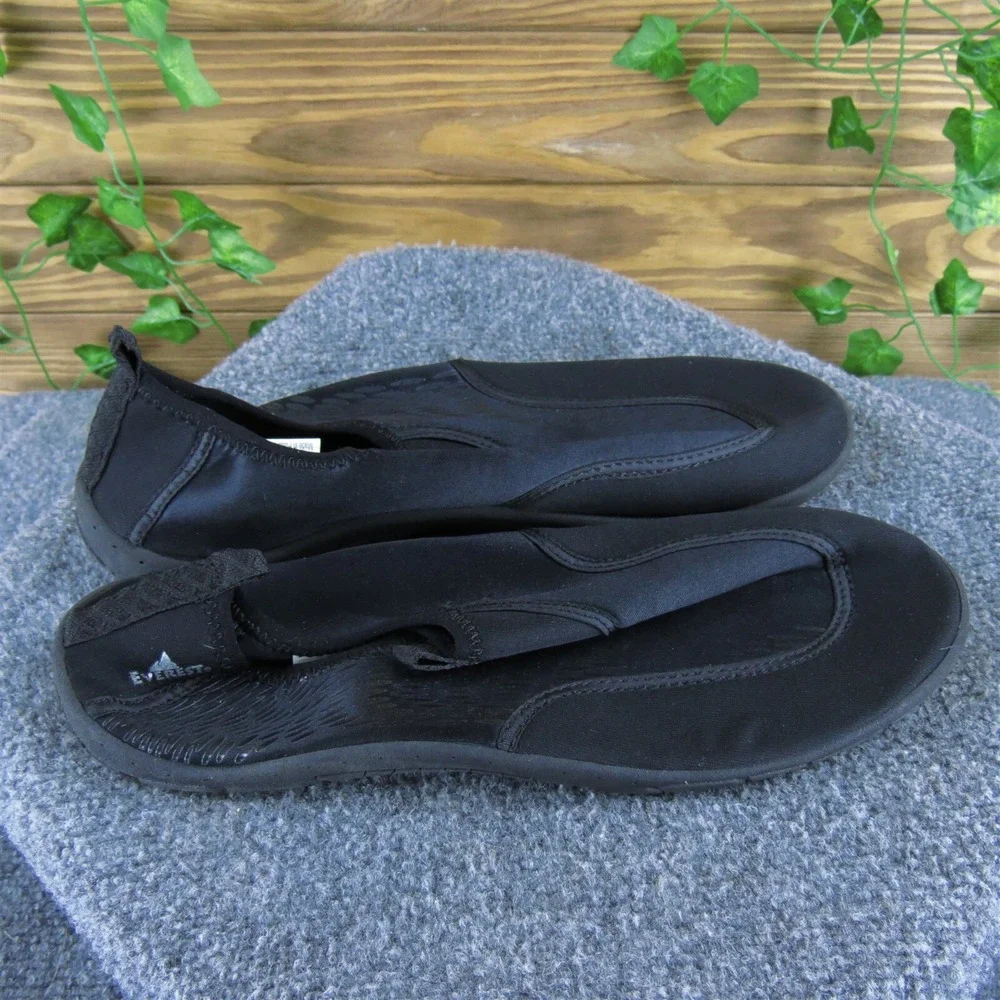Everest Men's ‎ Water Socks Black Fabric Size 12 Medium Gently Used 2025